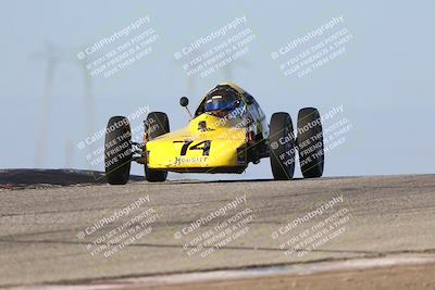 media/Oct-26-2025-CalClub SCCA (Sun) [[8ce1e69566]]/Group 6/Grapevine/